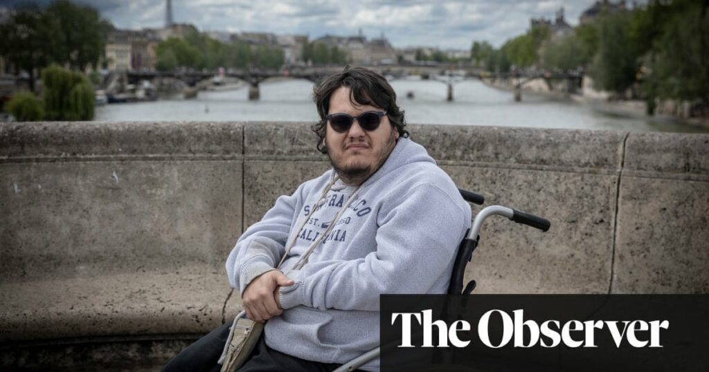 Eurostar reverses wheelchair policy that left user stranded, after Observer campaign