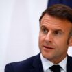 Familles monoparentales : Emmanuel Macron suggère de créer un «devoir de visite» des pères