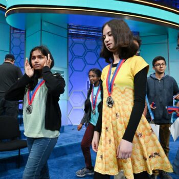 Former finalists vie for National Spelling Bee championship