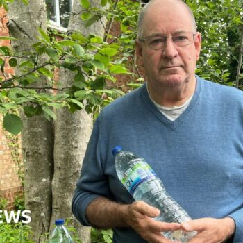 Hundreds of homes get 'do not drink water' warning