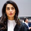 Amal Clooney bei Gericht