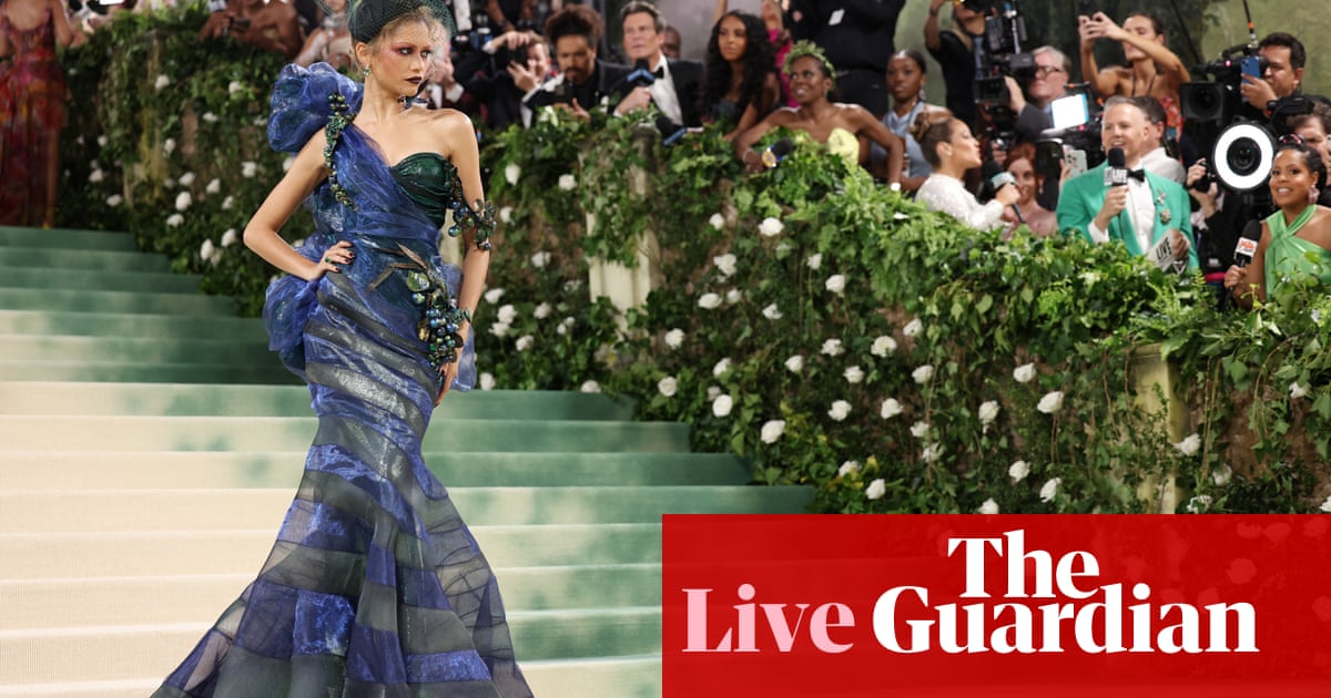 Met Gala 2024 live updates: Zendaya, Anna Wintour, Gwendoline Christie and a green red carpet