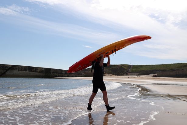 Met Office forecasts hottest day of the year with parts of UK being warmer than Barcelona with highs of 24C