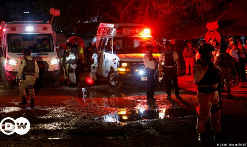 Mexico: Several killed as stage collapses at campaign rally