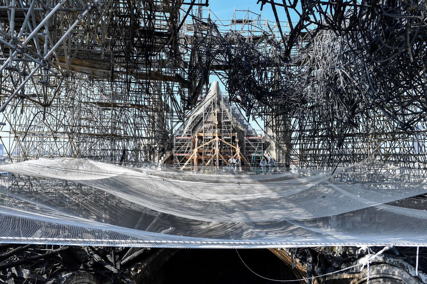 Notre-Dame de Paris : « Beaucoup ont espéré que l’incendie provoque un déclic sur les dangers du plomb, il n’en est rien »