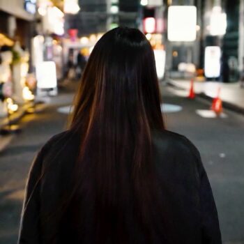 Opfer berichtet: "Du musst deinen Körper verkaufen": Wie sogenannte "Hosts" Frauen in Japan ins Elend stürzen