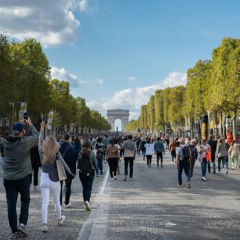 Paris 2024 : le gouvernement serein sur la venue des touristes cet été