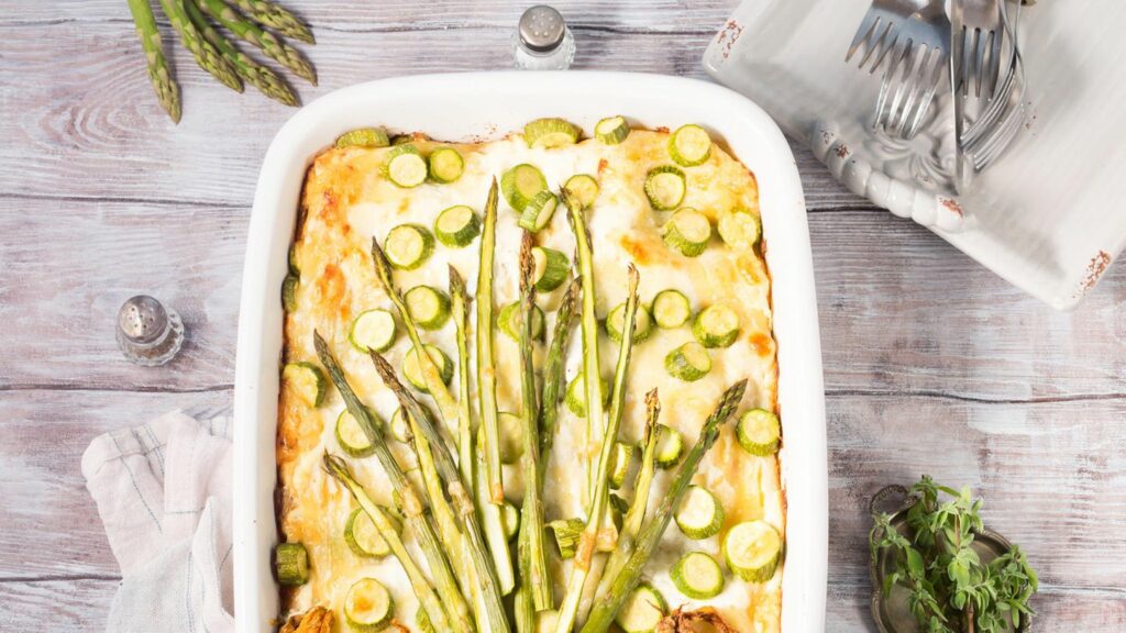 Rezeptidee: Der Klassiker neu interpretiert: Leckere Spargel-Lasagne für den Frühling