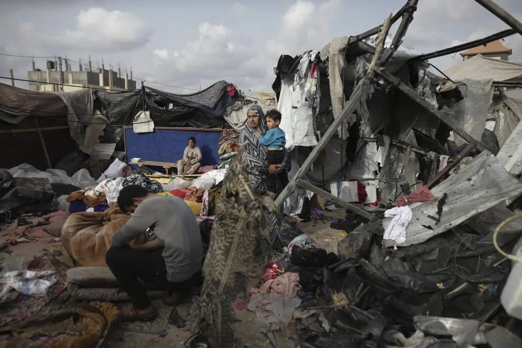 Tanques israelíes llegan por primera vez al centro de Rafah, en el sur de Gaza