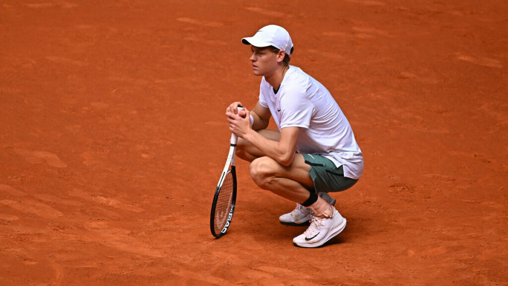 Tennis : Jannik Sinner blessé et forfait pour son quart de finale au Masters 1000 de Madrid