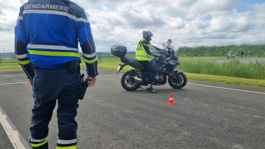 « Une moto, ça se conduit avec les genoux et les yeux » : journée reprise de guidon pour les motards de l’Oise