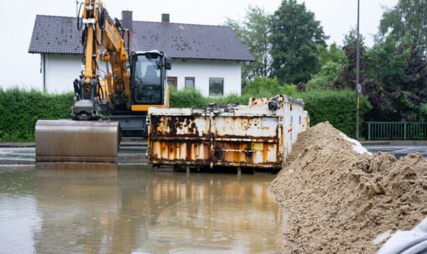 Hochwasser: Bundeswehr hilft in Hochwassergebieten aus