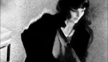 Kidnappée puis complice de ses ravisseurs : l’énigme Patricia Hearst, il y a 50 ans dans « le Nouvel Obs »