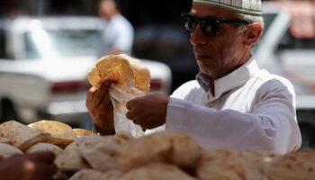 En Égypte, une mise en scène politique pour camoufler le quadruplement du prix du pain