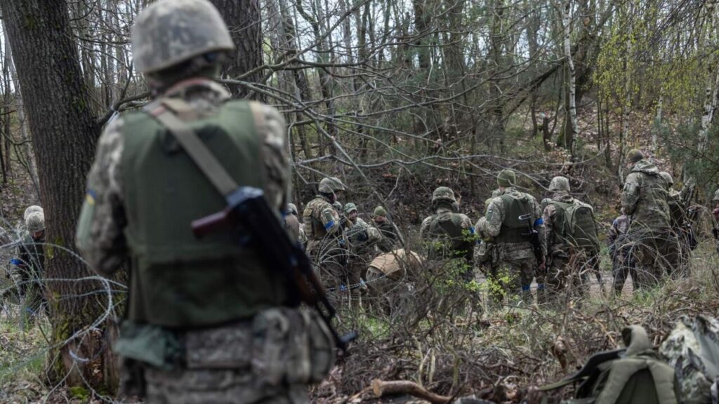 "Aucun instructeur" français n'aura "d'immunité" en Ukraine, prévient la Russie