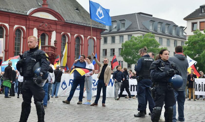 Messerattacke: AfD-Kandidat in Mannheim mit Messer attackiert