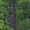 Critérium du Dauphiné : une chute massive provoque la neutralisation de la 5e étape