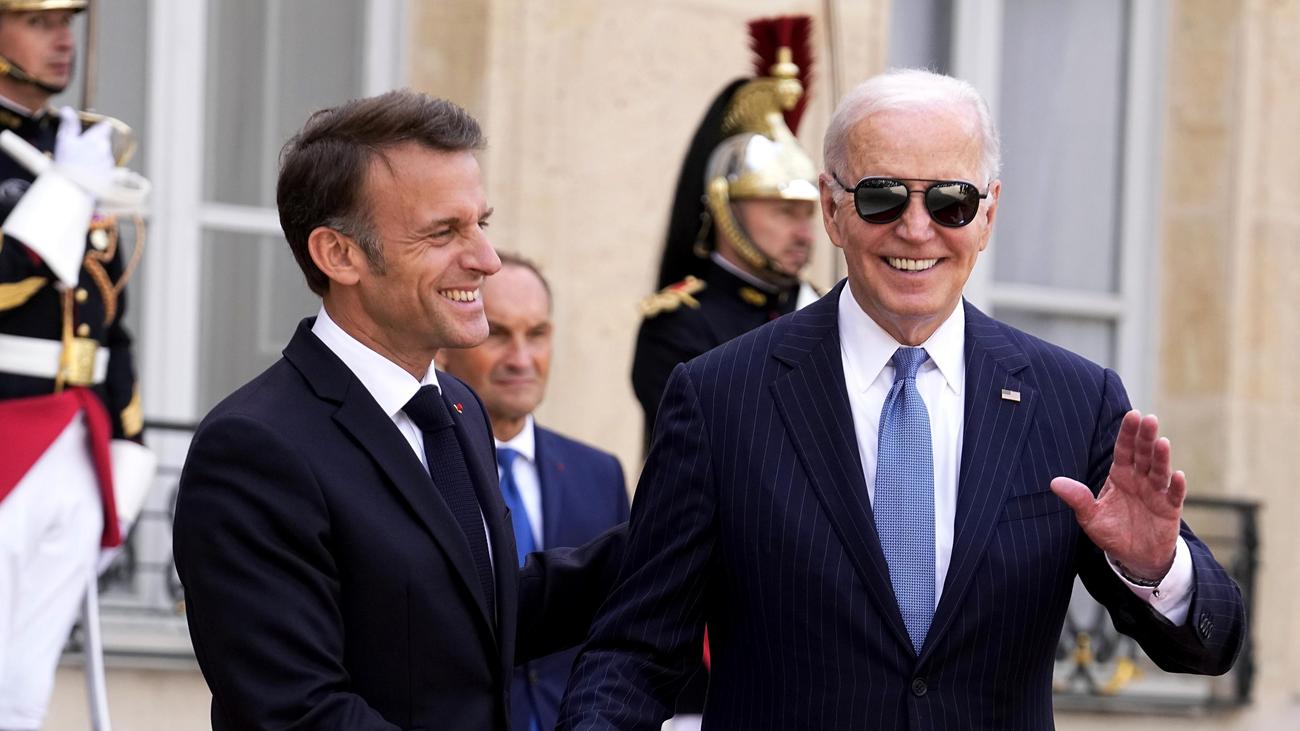 Biden in Frankreich: Macron und Biden begrüßen Befreiung israelischer Geiseln