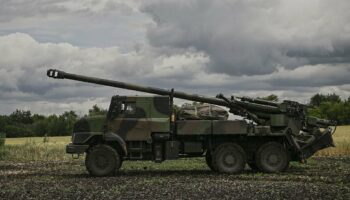 Un canon français Caesar sur la ligne de front dans la région du Donbass, le 15 juin 2022 en Ukraine