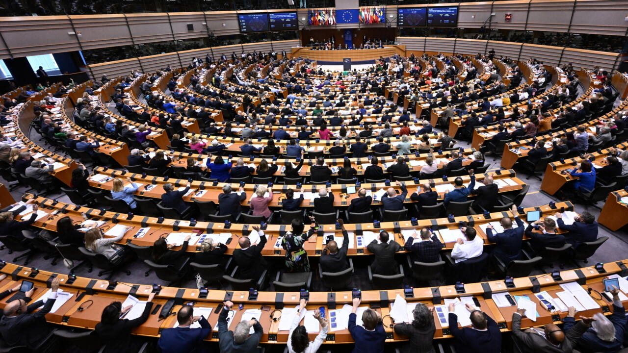 Au Parlement européen, droite, socialistes et centristes réunis restent majoritaires
