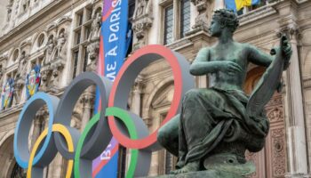 Les Jeux de Paris « percutés » après la dissolution et la crise politique en France