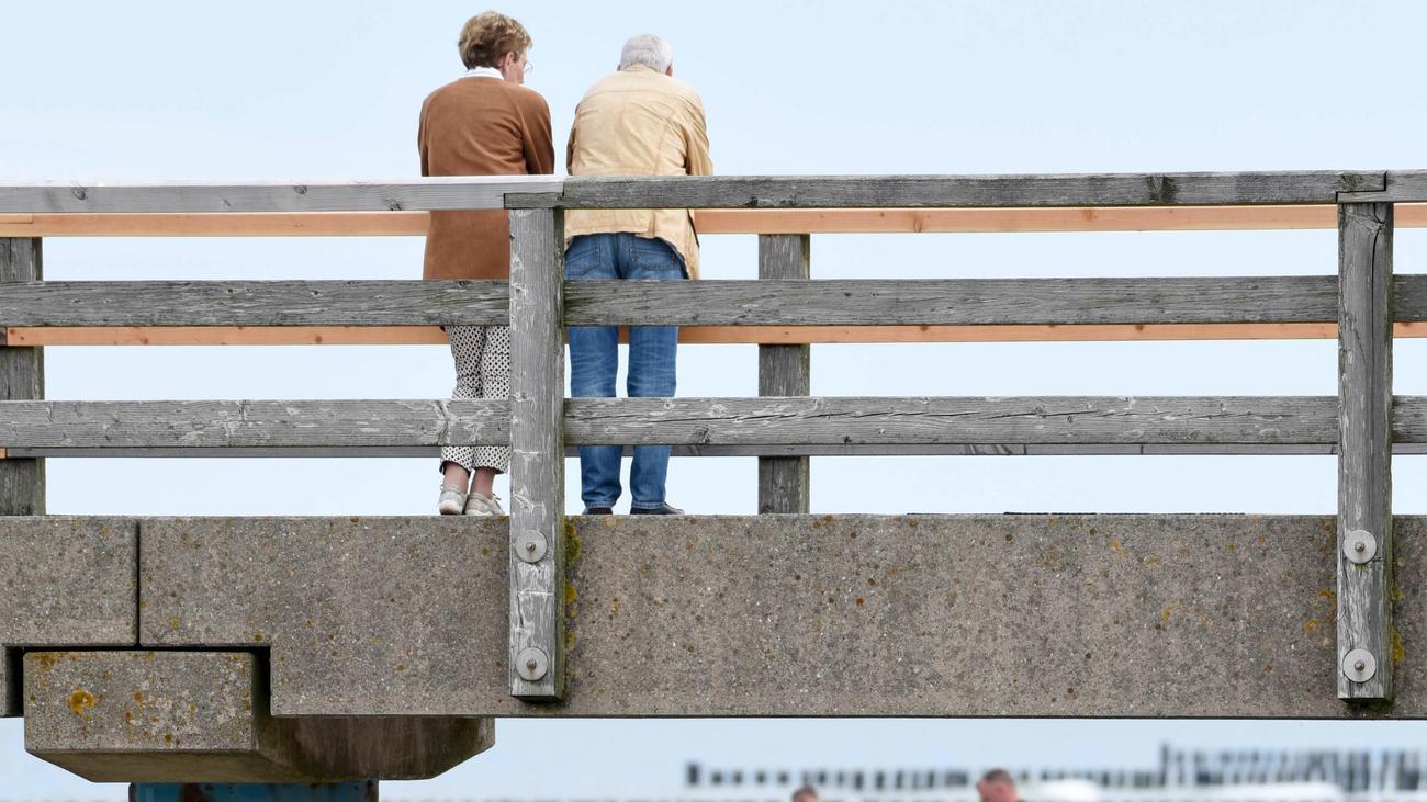 Rente: Menschen in Deutschland beziehen länger Rente
