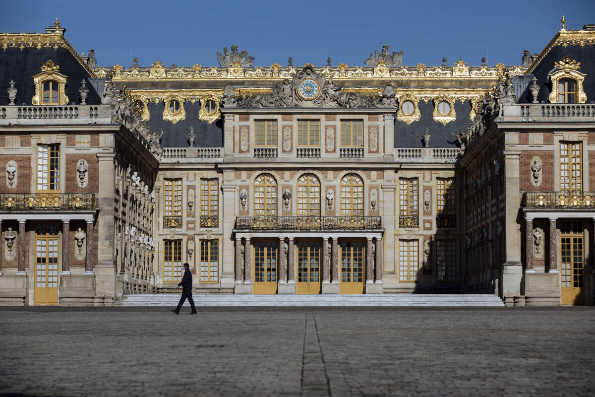 Le château de Versailles évacué après un départ de feu