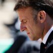 Le président français Emmanuel Macron assiste à une cérémonie marquant le 80e anniversaire du massacre de 643 personnes par les forces allemandes nazies, à Oradour-sur-Glane, dans le sud-ouest de la France, le 10 juin 2024. (Photo by Ludovic MARIN / POOL / AFP)