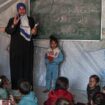 “La joie sur leur visage” : à Gaza, l’école se poursuit sous les tentes des déplacés