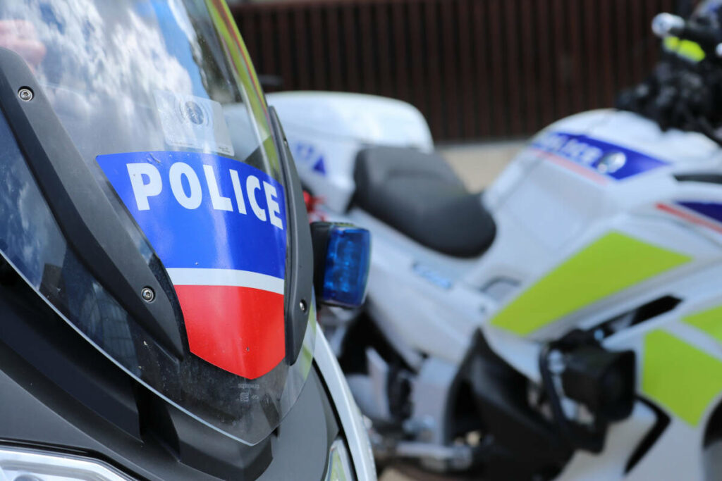 Mort d’un jeune homme de 19 ans à Cherbourg, touché par le tir d’une policière : ce que l’on sait