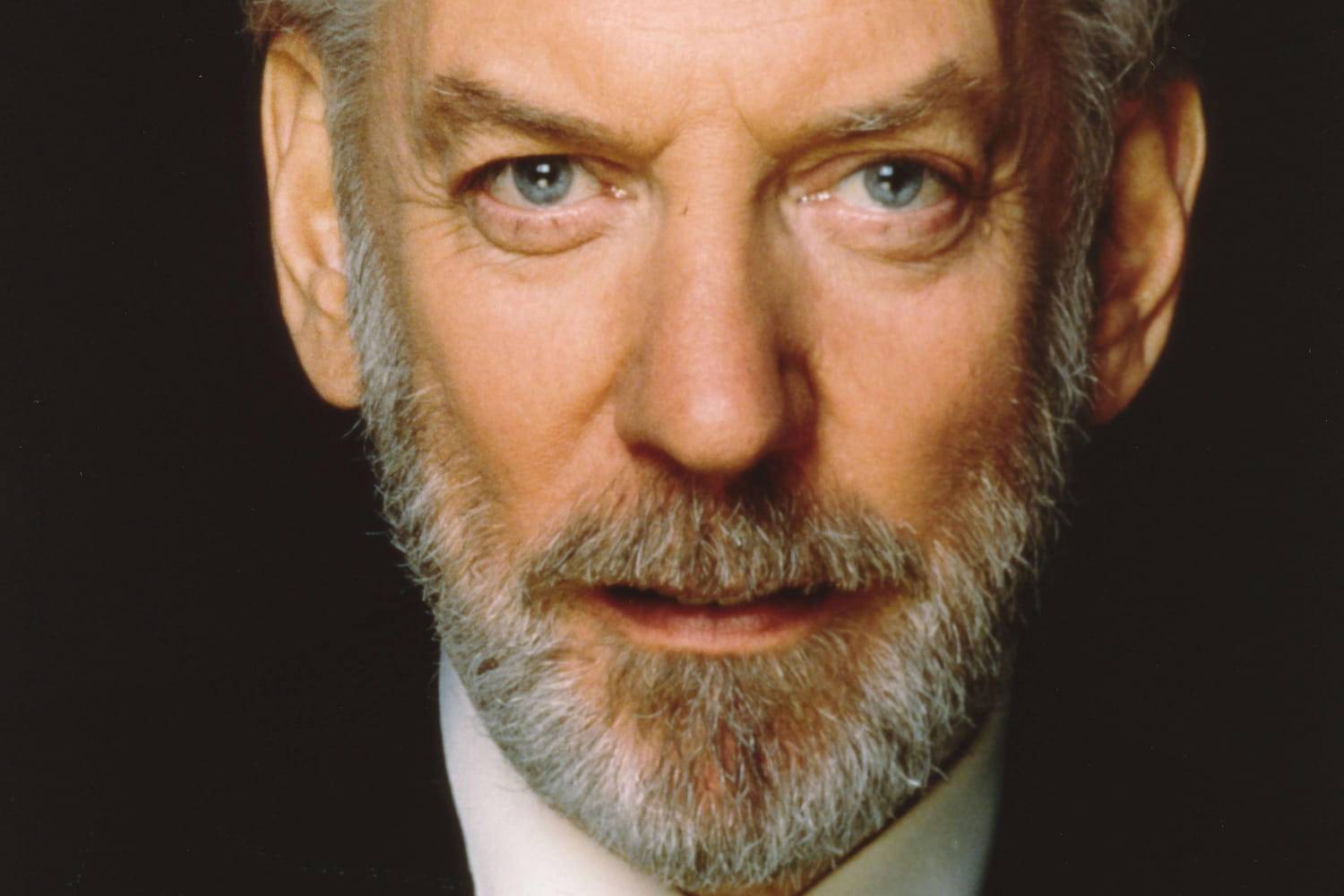 Mort de Donald Sutherland : Jane Fonda, son fils Kiefer... Hollywood pleure l'acteur