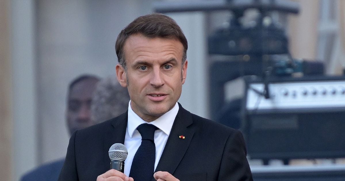 Le président Emmanuel Macron lors de la "Fête de la musique" dans la cour de l'Elysée, le 21 juin 2024 à Paris