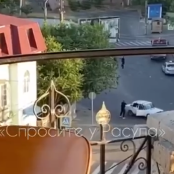 Footage of a reported shootout between gunmen and police in Makhachkala, Dagestan, Russia