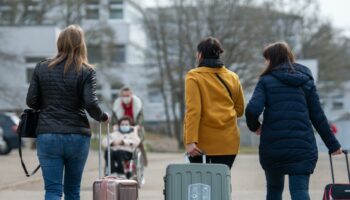 Ukraine-Flüchtlinge: Auswärtiges Amt sieht "keine sicheren Orte" in der Ukraine