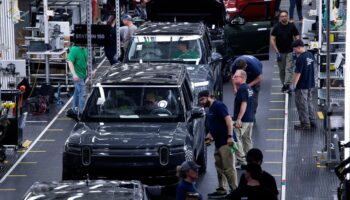 Elektromobilität: VW kündigt Milliardeninvestitionen in Elektroautohersteller Rivian an