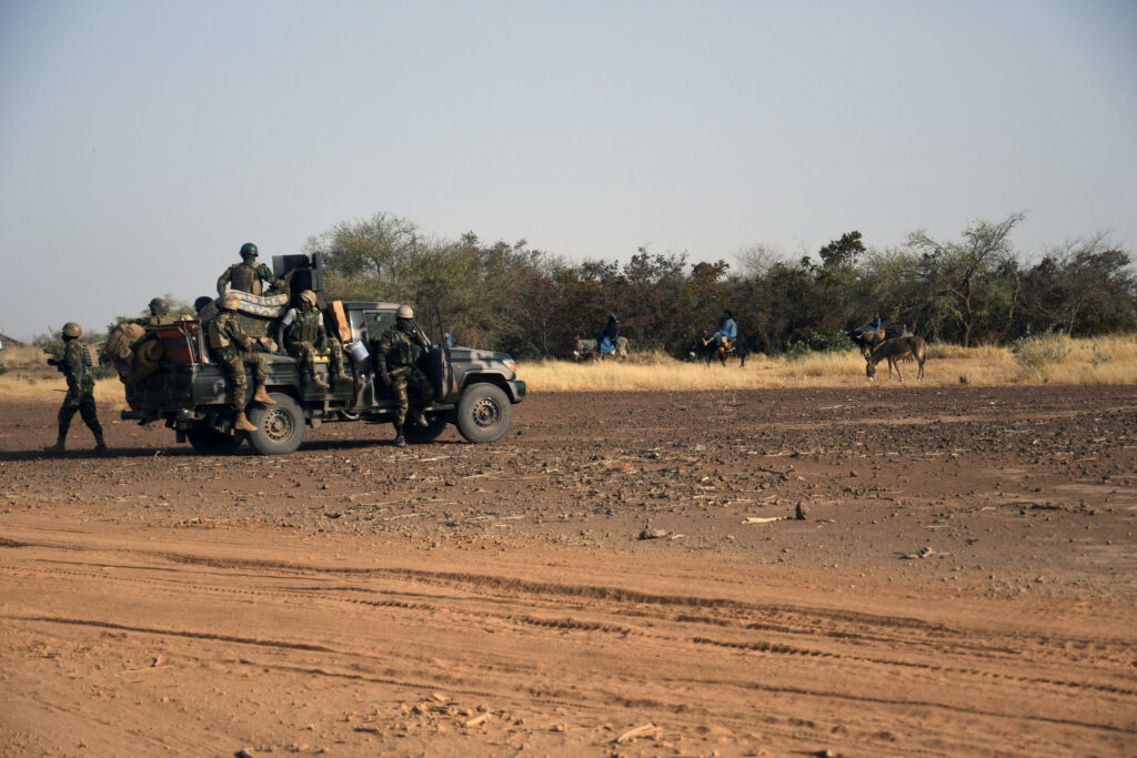 Le Niger en deuil après une attaque de "terroristes" qui a fait une vingtaine de morts