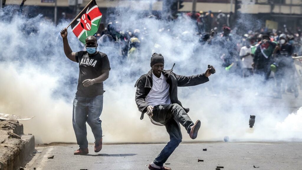 Proteste in Kenia: Polizei setzt erneut Tränengas gegen Demonstrierende in Nairobi ein