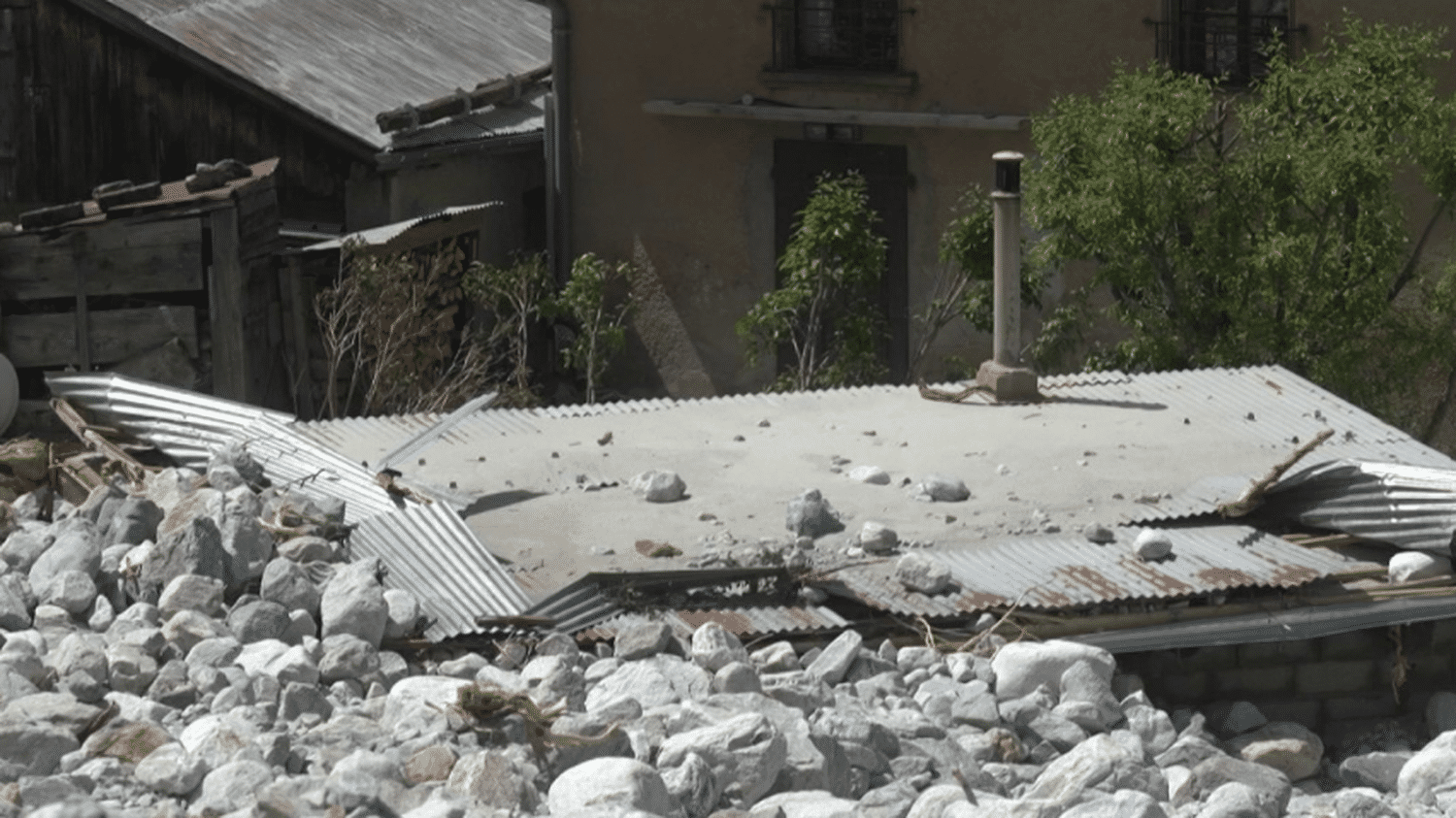 Crues en Isère : à La Bérarde, les habitants incrédules face à l'ampleur des dégâts