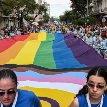 Europride 2024 : “un fleuve d’amour” inonde les rues de Thessalonique