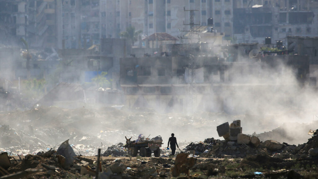 Guerre Israël-Hamas : des combats acharnés dans la bande de Gaza, le quartier de Choujaïya évacué