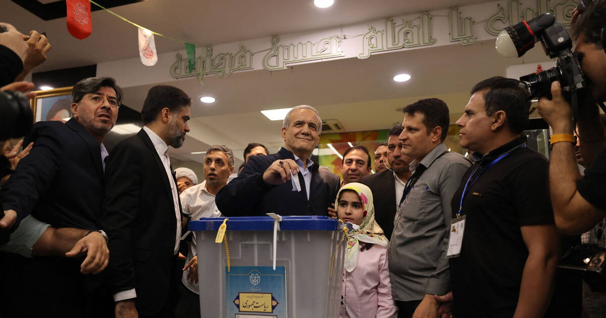 Présidentielle en Iran : le réformateur Pezeshkian et l’ultraconservateur Jalili s’affronteront au second tour