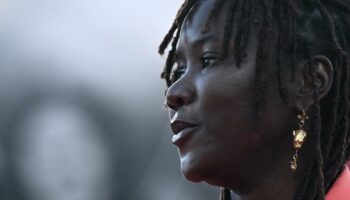 Alice Diop appelle les habitants des quartiers populaires à voter contre l’extrême droite