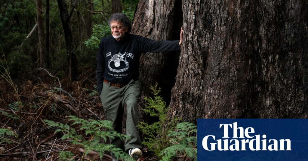 Arrest warrant issued for Aboriginal activist who says he is not an Australian citizen