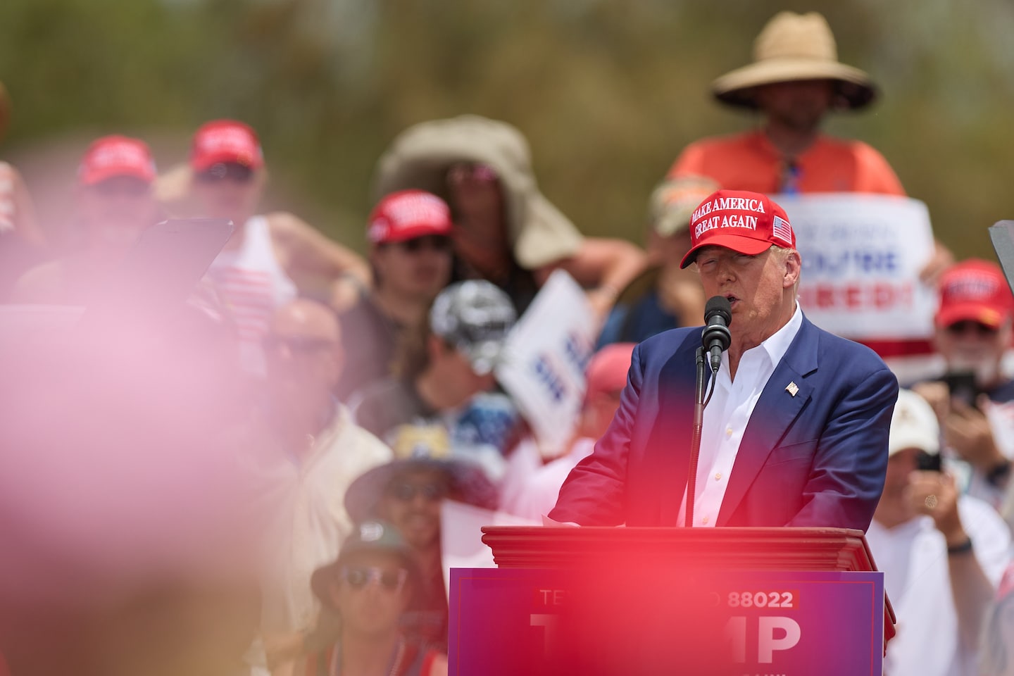 At scorching Vegas rally, Trump bashes migrants  — and courts Latinos