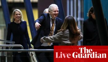 Australia politics live: Simon Birmingham says PM’s call to Assange not ‘appropriate’; bird flu in ACT linked to NSW outbreak