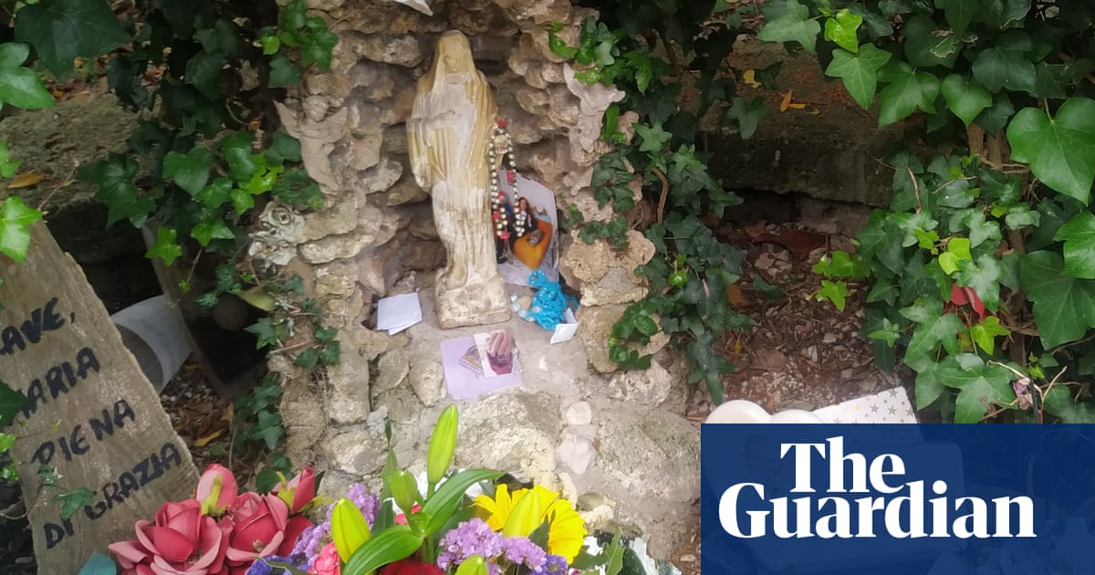 Blessed are the leaks: Italian home plays host to another ‘weeping’ statue