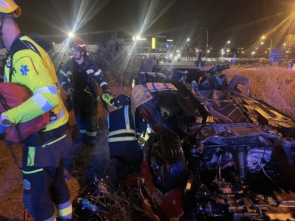 Dos muertos en un accidente de tráfico en una salida de la A-42 en Madrid