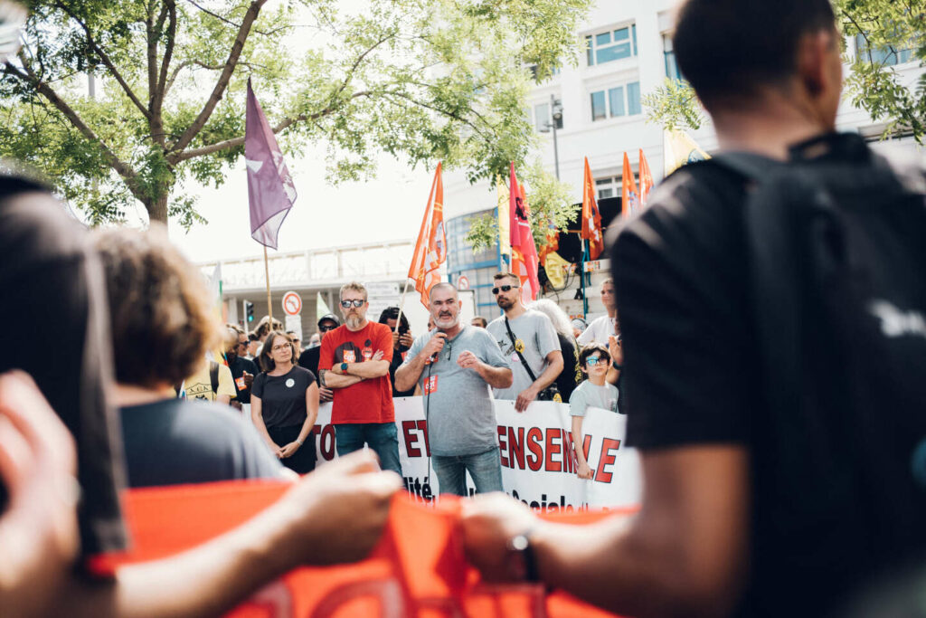 Elections législatives : les positions à géométrie variable des syndicats