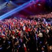 En direct, européennes 2024 : le Palais des sports de Paris presque plein pour les discours de Marine Le Pen et de Jordan Bardella
