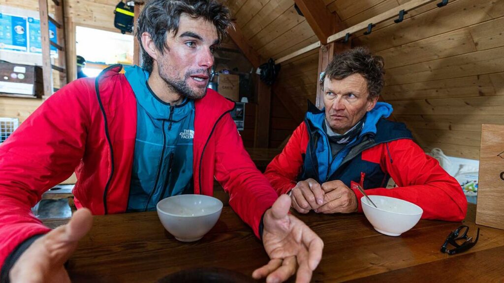 En haute altitude avec l’alpiniste Benjamin Védrines et l’écrivain Sylvain Tesson